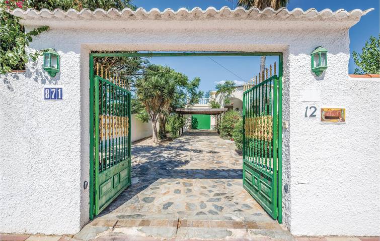 Ferienhaus für 4 Personen, mit Terrasse und Whirlpool sowie Garten in Torrevieja - 3