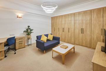 Apartment for 2 People in Thorpe Park, Surrey, Photo 1