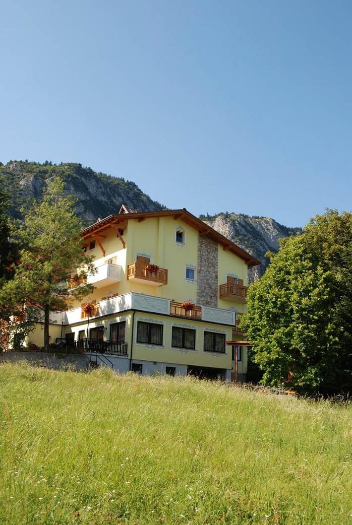 Hôtel pour 2 personnes, avec jardin à Fai della Paganella