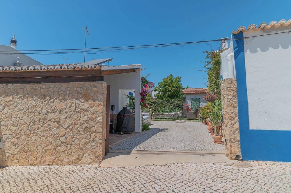 Komplett restauriertes altes Landhaus in typischem portugiesischen Dorf in Algoz, Faro Distrikt