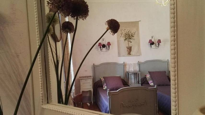 Location de vacances pour 2 personnes, avec piscine ainsi que vue et jardin à Espeluche - 3