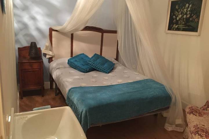 Preciosa casa Spa piscina 95 km Madrid. , tarifa  min 6 adul  temp baja 8 alta in Albalate de Zorita, Provincia de Guadalajara