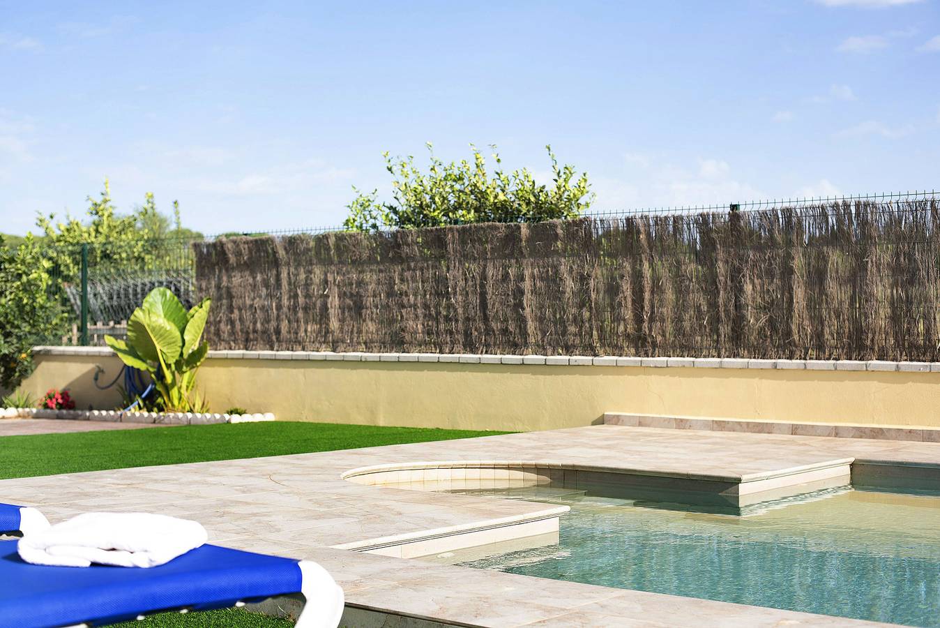 Holiday Home "Villa Montenmedio - Paula" with Mountain View & Pool in Barbate, Costa de la Luz