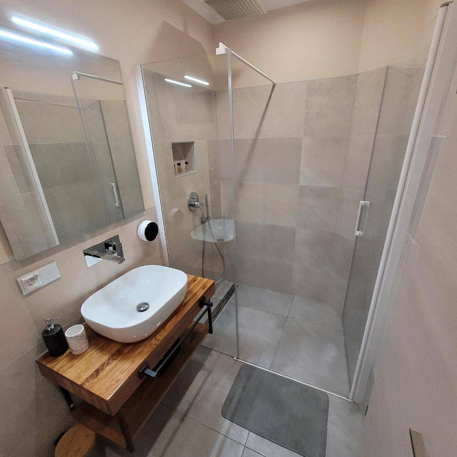 Villa Dorina in Kaštel (Plovanija), Buje