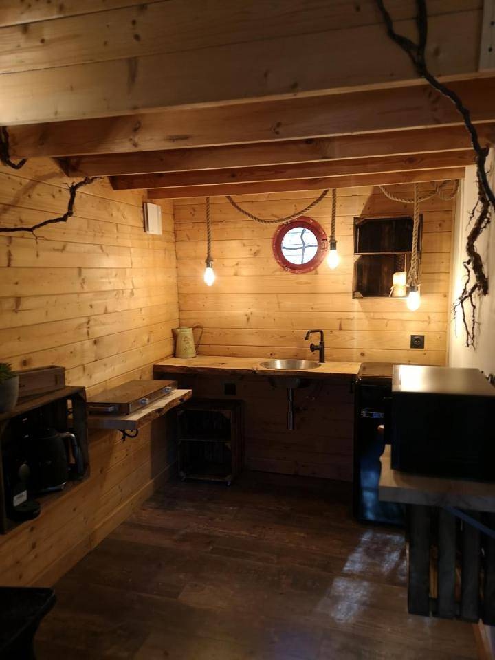 Appartement entier, Superior Chalet in Lambesc, Région d'Aix-en-Provence