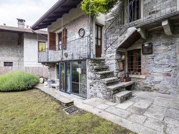 Gîte pour 6 personnes, avec jardin et balcon dans Mergozzo