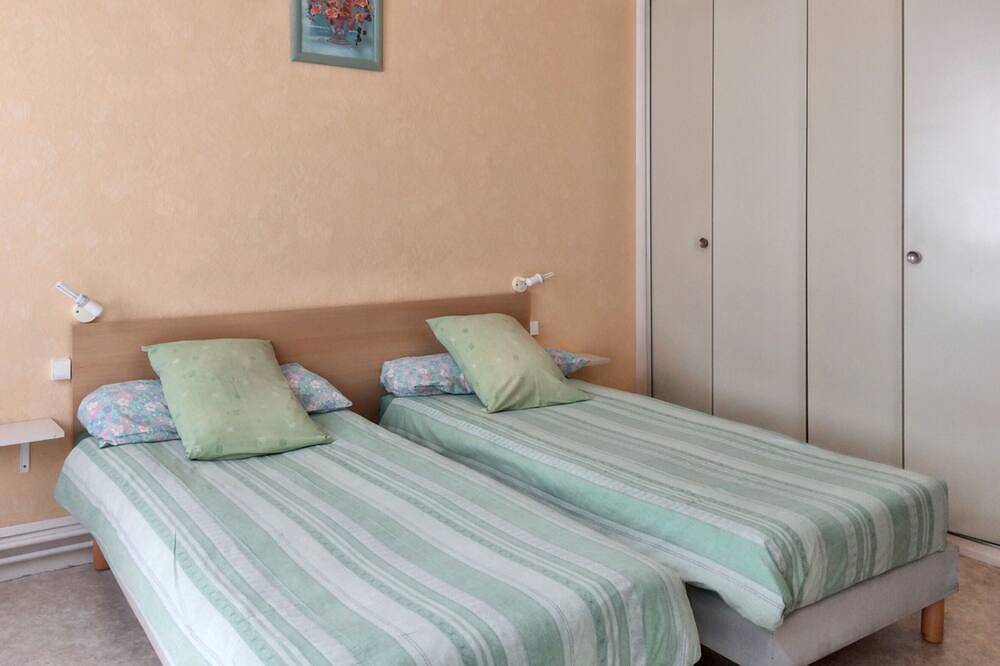 Apartamento entero, Homerez - Estudio en Néris-les-Bains in Néris-les-Bains, Región de Montluçon