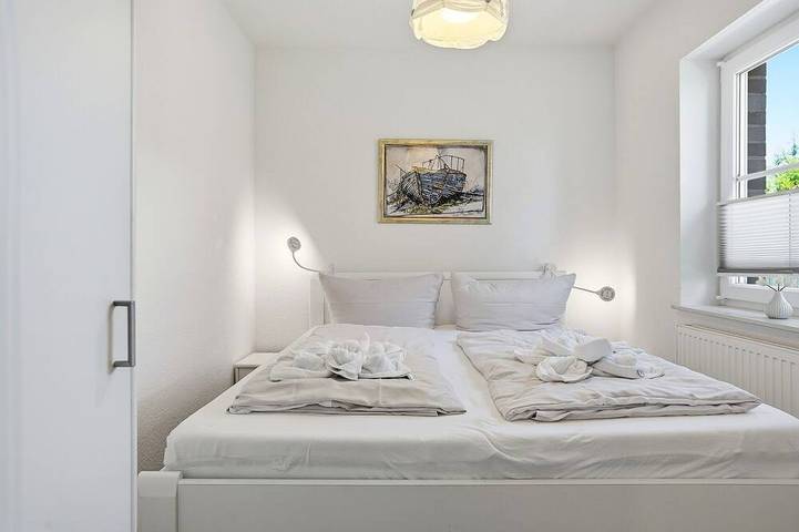 Ferienwohnung für 4 Personen, mit Terrasse und Garten in Greetsiel - 3
