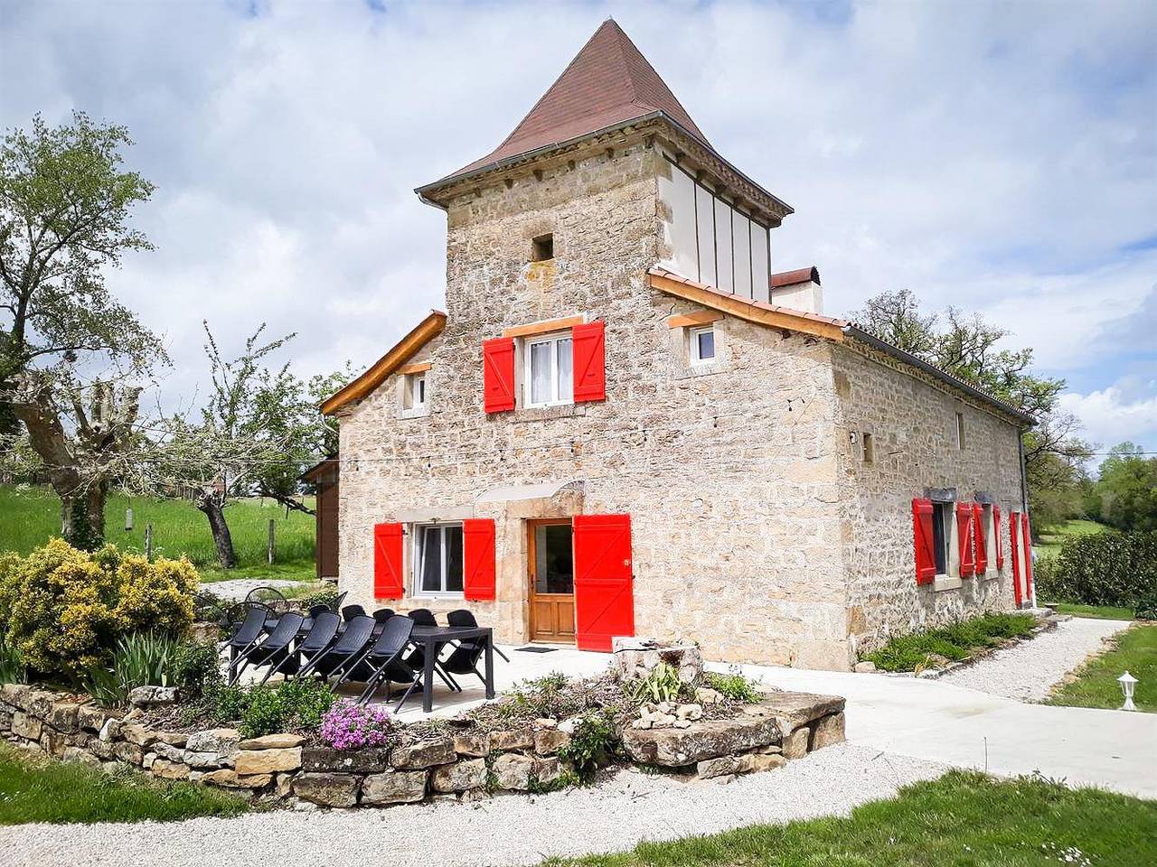 Gîte für 12 Personen mit Terrasse in Lavergne, Regionaler Naturpark Causses du Quercy