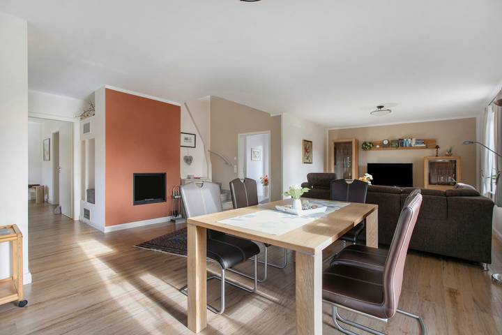 Holiday Home 'Ferienhaus Ingwersen' with Private Terrace, Private Garden and Wi-Fi in Schwabstedt, Eider-Treene-Sorge