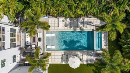 Vacation Home for 14 Guests in South Tampa, Tampa, Picture 4