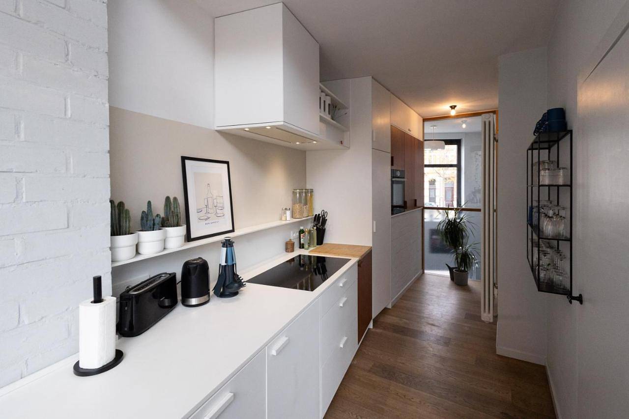 Townhouse Tongeren Center 275m2, 10p w Airco - Featured in Designbook in Tongres, Limbourg (Belgique)