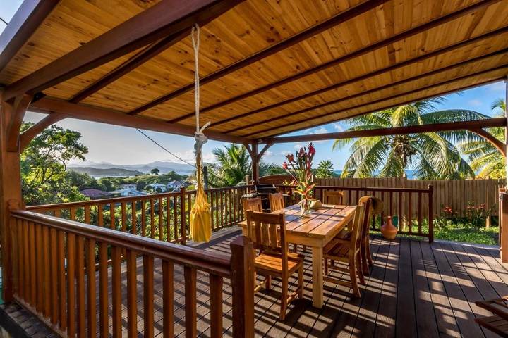 Gîte pour 8 personnes, avec terrasse et piscine ainsi que bassin pour enfant et vue à Tartane - 4