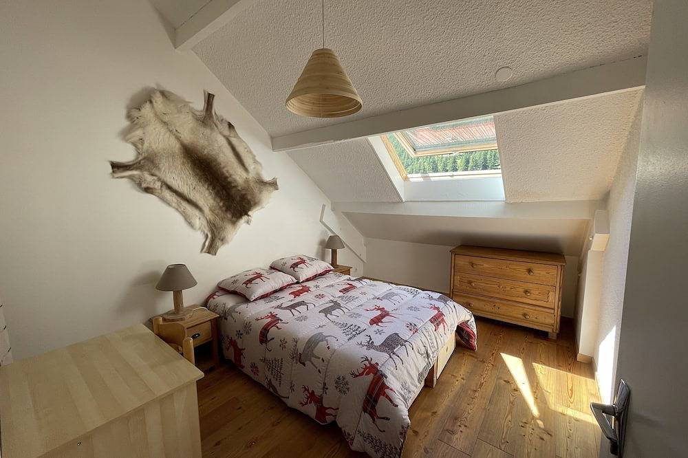 Appartement entier, T3 Charme rénové - Equipement moderne - Grand confort - Wifi gratuit - Calme in Abriès-Ristolas, Queyras