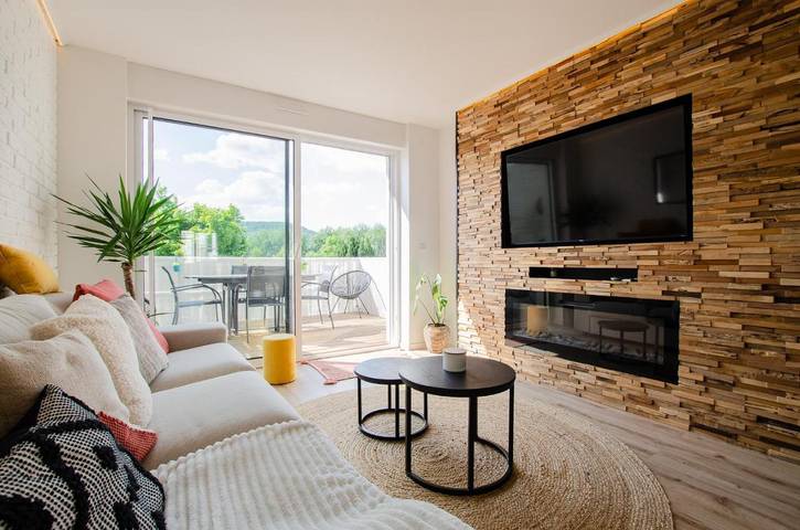 Location de vacances pour 10 personnes, avec Terrasse ainsi que Jardin et Vue à Jouy-aux-Arches