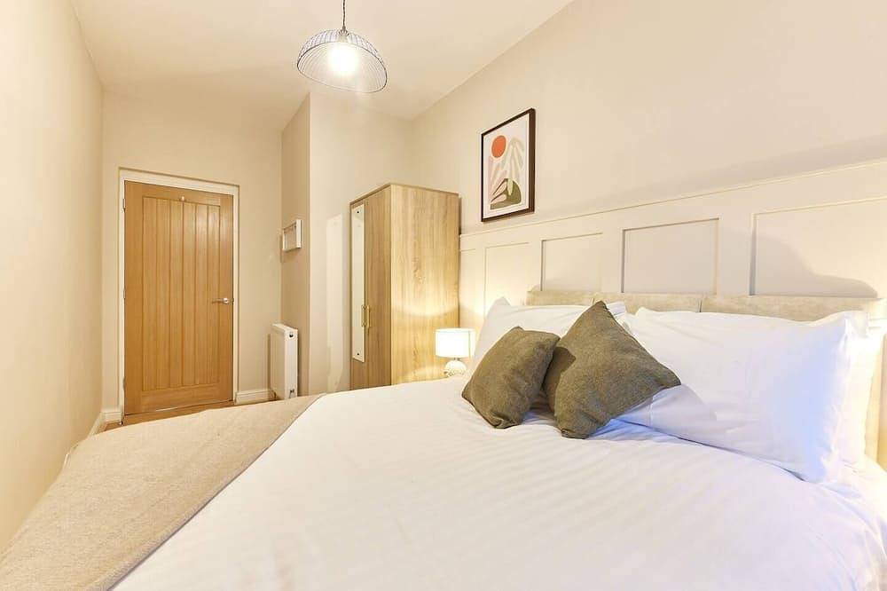 Apartamento entero, Modern Luxury 2-Bedroom Oasis in Heart of Whitley Bay in Whitley Bay, North Tyneside