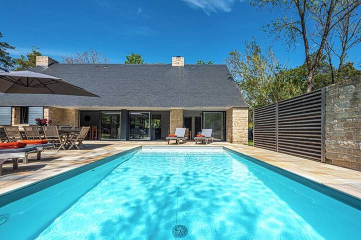 Location de vacances pour 15 personnes, avec jardin et terrasse dans Plage de Beg Lann