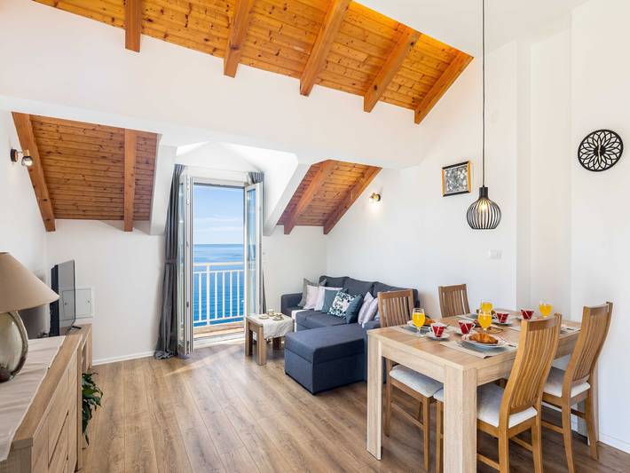 Smještaj za odmor za 4 osoba, s Balkon i Terasa u Mlini