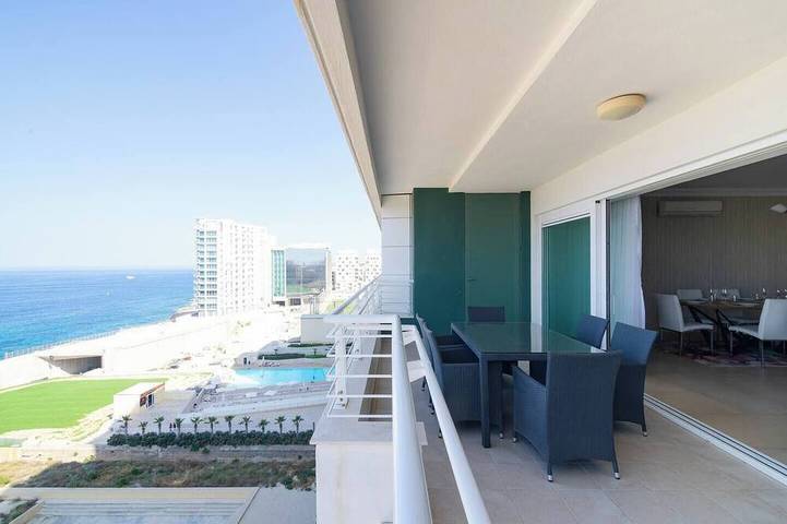 Holiday rental for 6 people, with terrace in Tas-Sliema