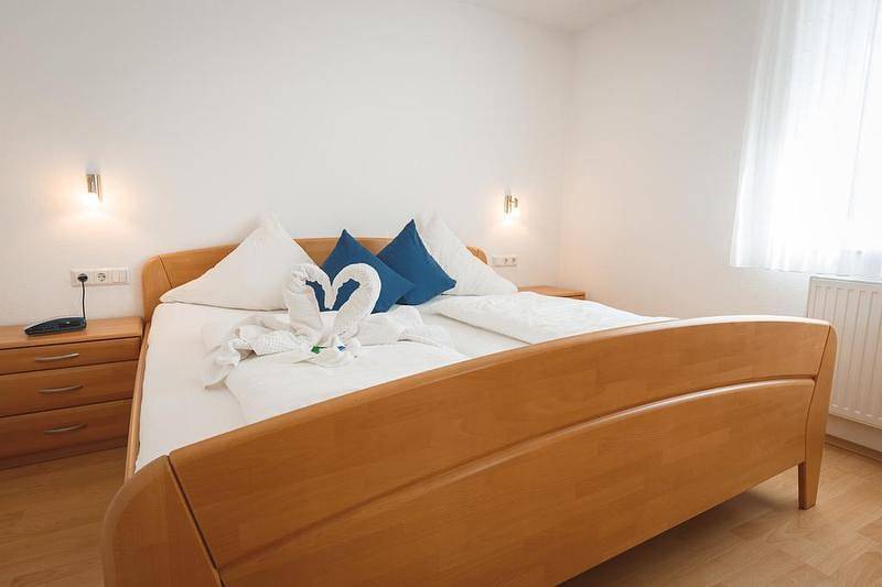 Appartement de vacances entier, Strandpension Mäder - 2-Zimmer Fewo mit 40 qm (Mainau) in Unteruhldingen, Obersee (Bodensee)