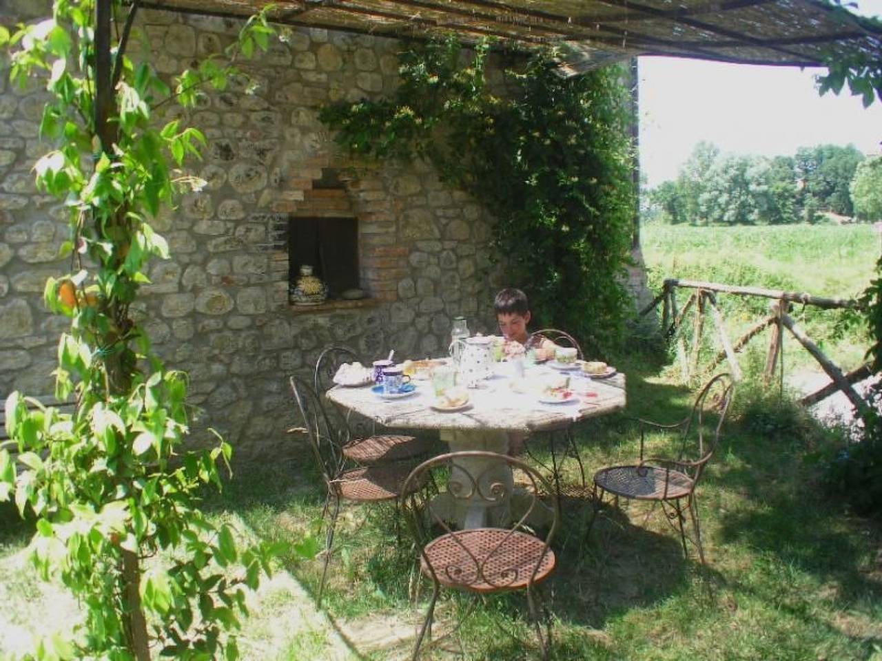 Ganze Wohnung, Auf zwei Etagen mit eigener Laube in Monteleone d'Orvieto, Perugia Provinz