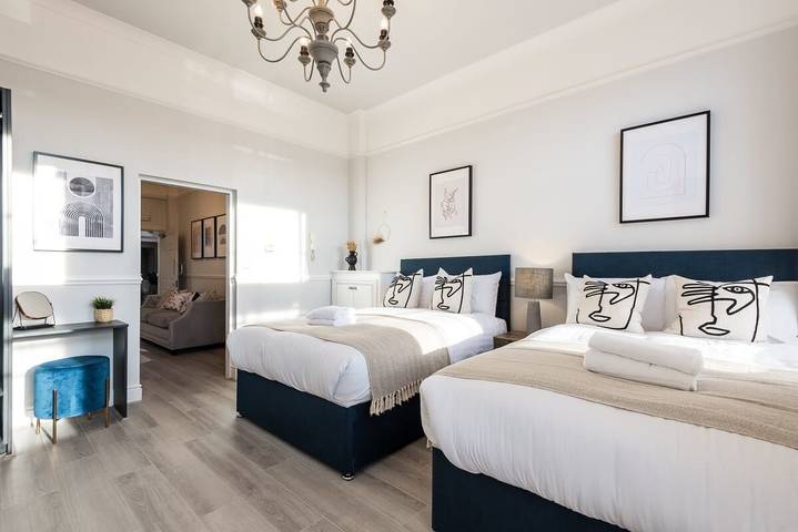 Holiday rental for 17 people in Liverpool