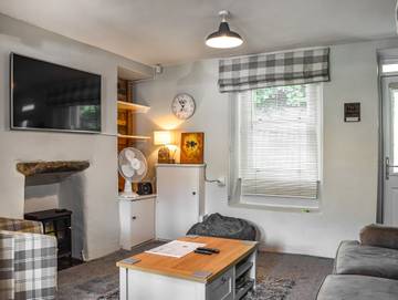 Holiday Rental for 4 People in Dalton in Furness, Barrow-in-Furness, Photo 2