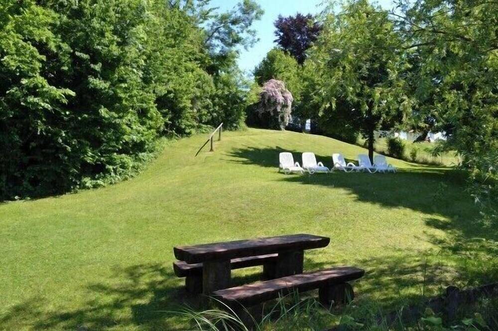 Ganze Wohnung, Ferienwohnung mit Südbalkon, 48 qm in Seeon, Seebruck