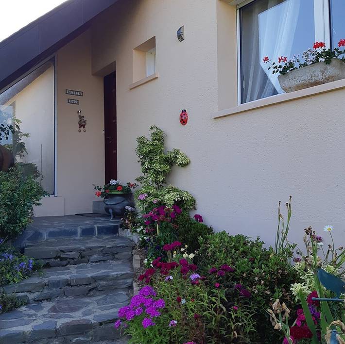 Cottage pour 2 personnes, avec jardin, animaux acceptés à Ménil-Hubert-sur-Orne