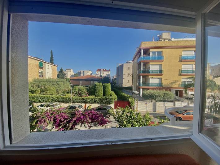 Apartamento vacacional entero, Tramuntana piso · Calafell · 3 dormitorios · 3 camas · 1,5 baños in Platja de les Madrigueres (el Vendrell), Vendrell