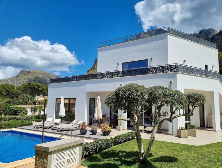 Ferienhaus für 4 Personen, mit Terrasse und Garten sowie Whirlpool in Artà