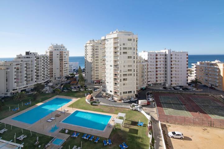 Hel lejlighed, Apartment 'Cozy Beach' with Sea View, Balcony and Wi-Fi in Armação de Pêra (costa), Armação de Pera
