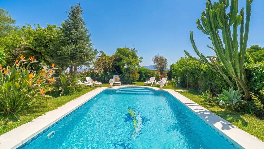 Casa rural para 10 personas, con jacuzzi además de piscina y balcón/terraza en Sierra de las Nieves - 3