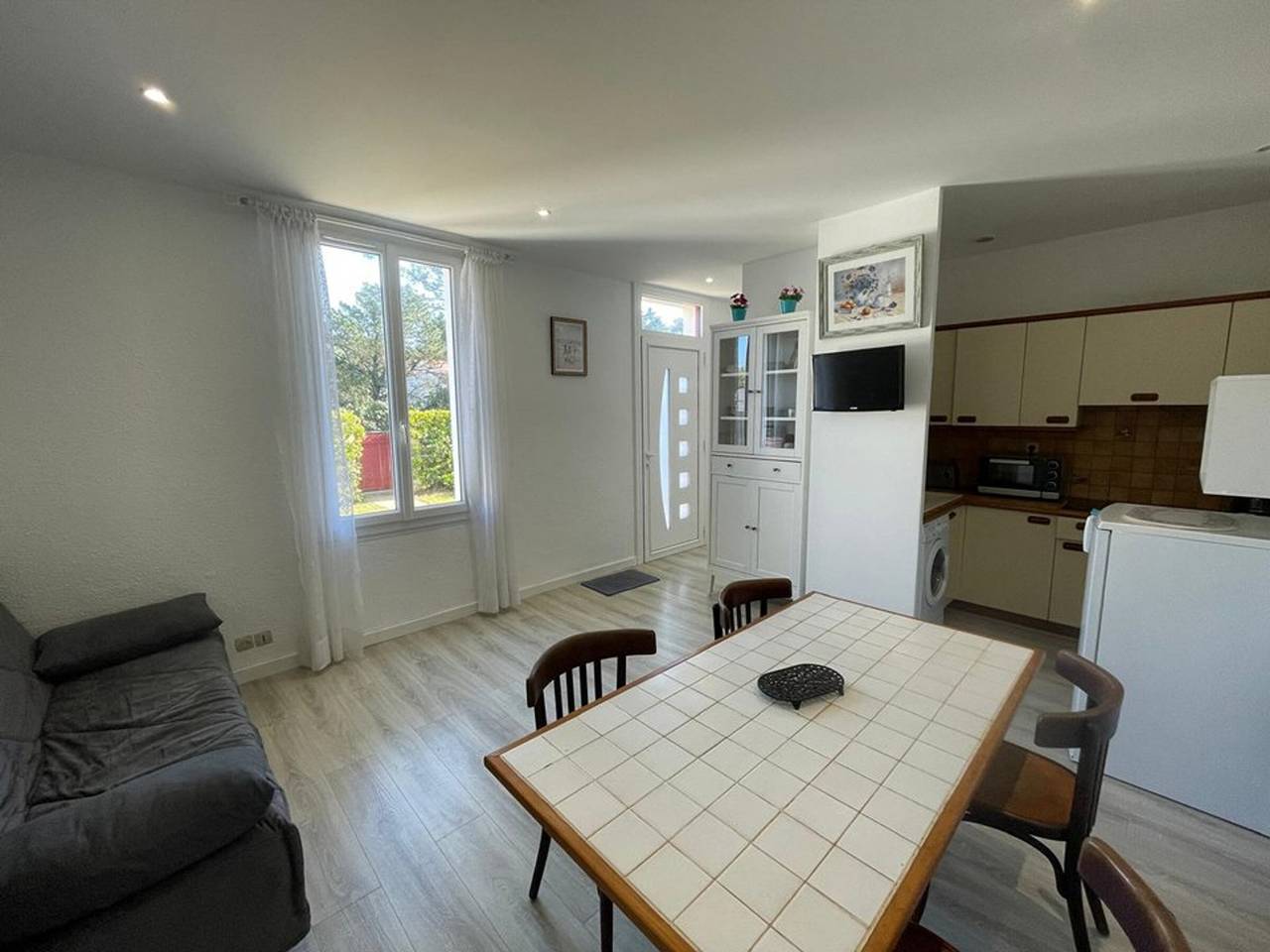Ganze Wohnung, Erdgeschosswohnung mit Garten, 200m vom Strand, Privatparkplatz in Capbreton, Côte d’Argent