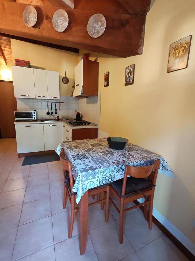 Gîte pour 4 personnes, avec vue et balcon à Ayas - 2