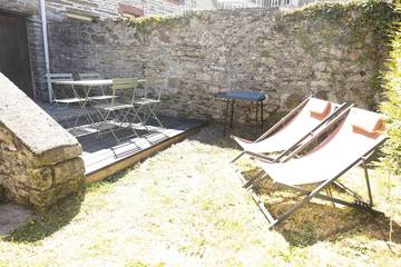 Gîte pour 4 personnes, avec terrasse et jardin à Tourlaville