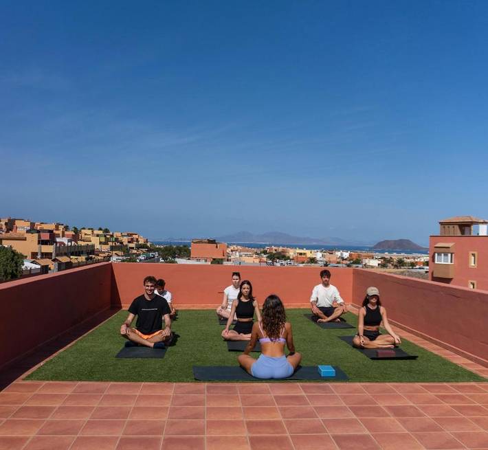 Casa de huéspuedes para 2 personas, con terraza y vistas además de piscina y jardín en Corralejo