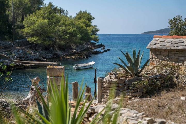 Villa für 6 Personen, mit Balkon/Terrasse und Meerblick sowie Terrasse in Dalmatien