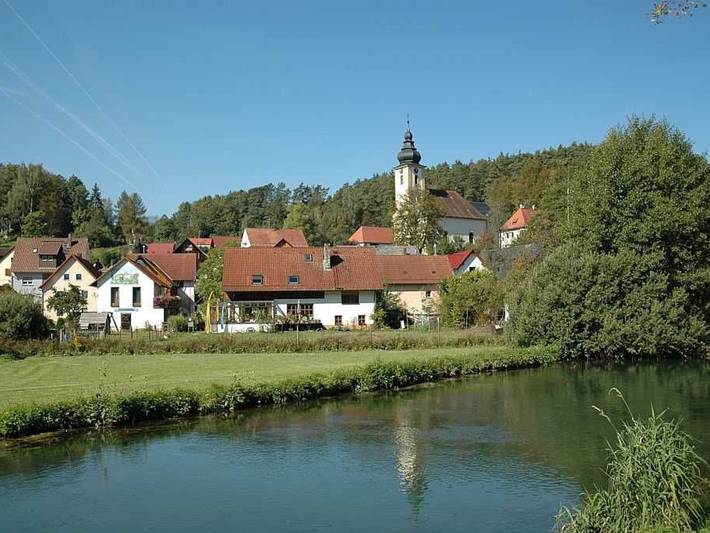 Ferienwohnung für 5 Personen, mit Garten und Balkon in Waischenfeld