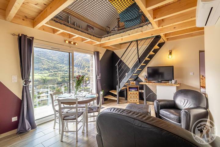 Gîte pour 4 personnes, avec terrasse ainsi que jacuzzi et jardin à Arras-en-Lavedan - 3