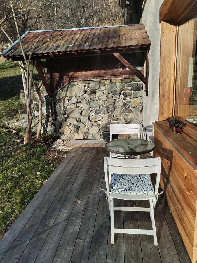 Gîte pour 2 personnes, avec vue et jardin à Séchilienne
