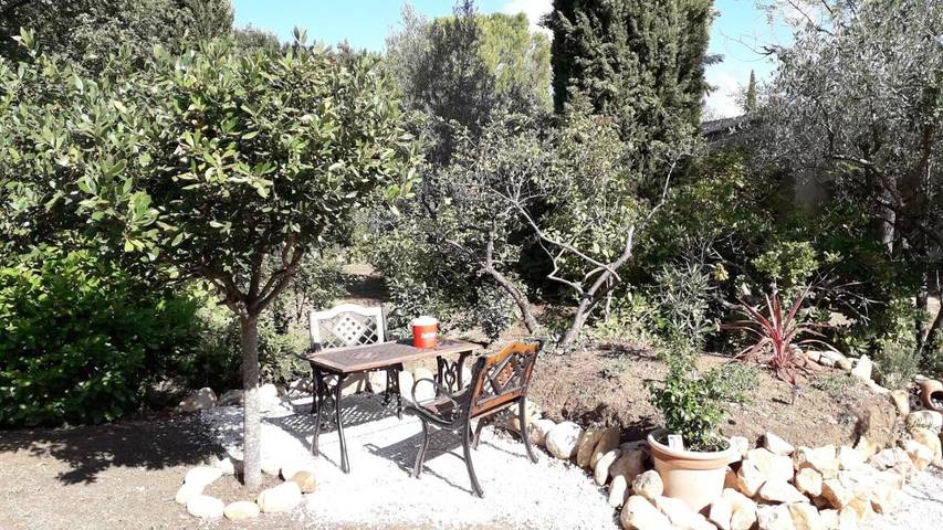 Location de vacances pour 2 personnes, avec piscine et jardin, animaux acceptés à Mirabel-aux-Baronnies - 2