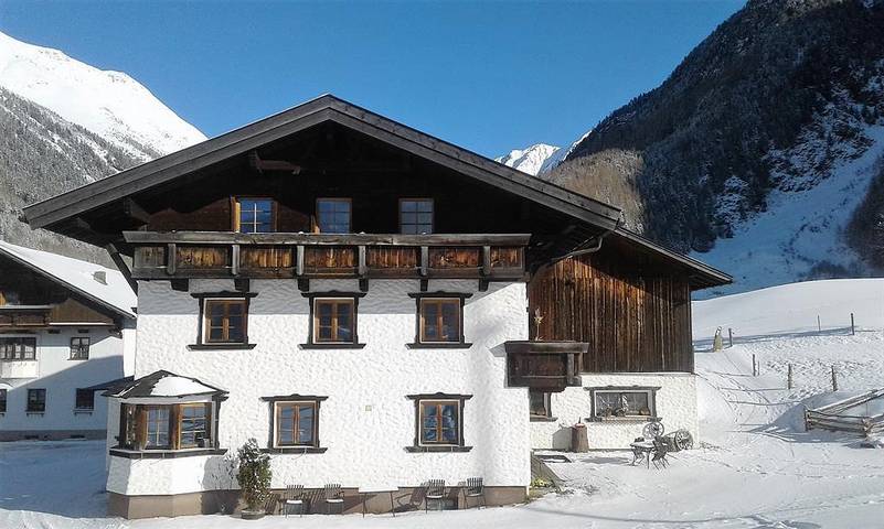 Gîte pour 5 personnes, avec Balcon ainsi que Terrasse et Jardin à Niederthai