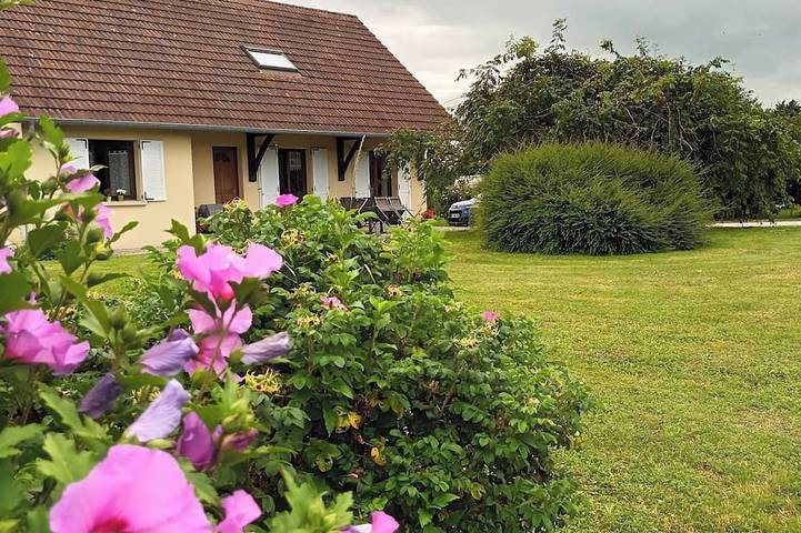 Location de vacances pour 5 personnes, avec Jardin à Saillenard