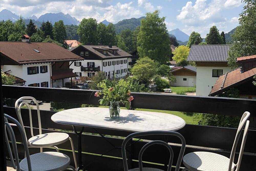 Ganze Wohnung, Schlossblick - Gemütliche Dachwohnung in der Nähe des bayerischen Traumschlosses Neuschwanstein in Neuschwanstein, Schwangau