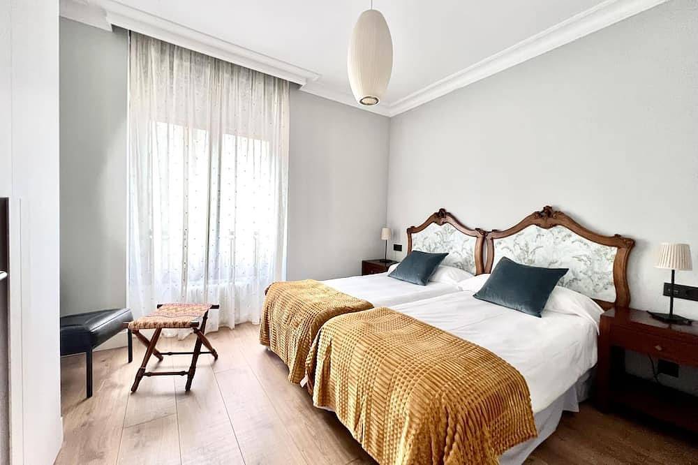 Entire apartment, Housing León Gran Vía Luxe in León, Cordillera Cantábrica