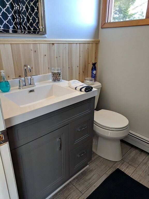 Hamptons Art Lake House am Sunset Point. Mit Wasser im Osten und im Westen! in Chisago County