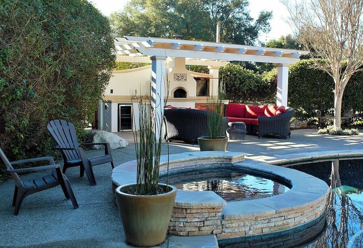 Vacation rental for 6 people, with terrace and yard as well as hot tub in Lake Cachuma