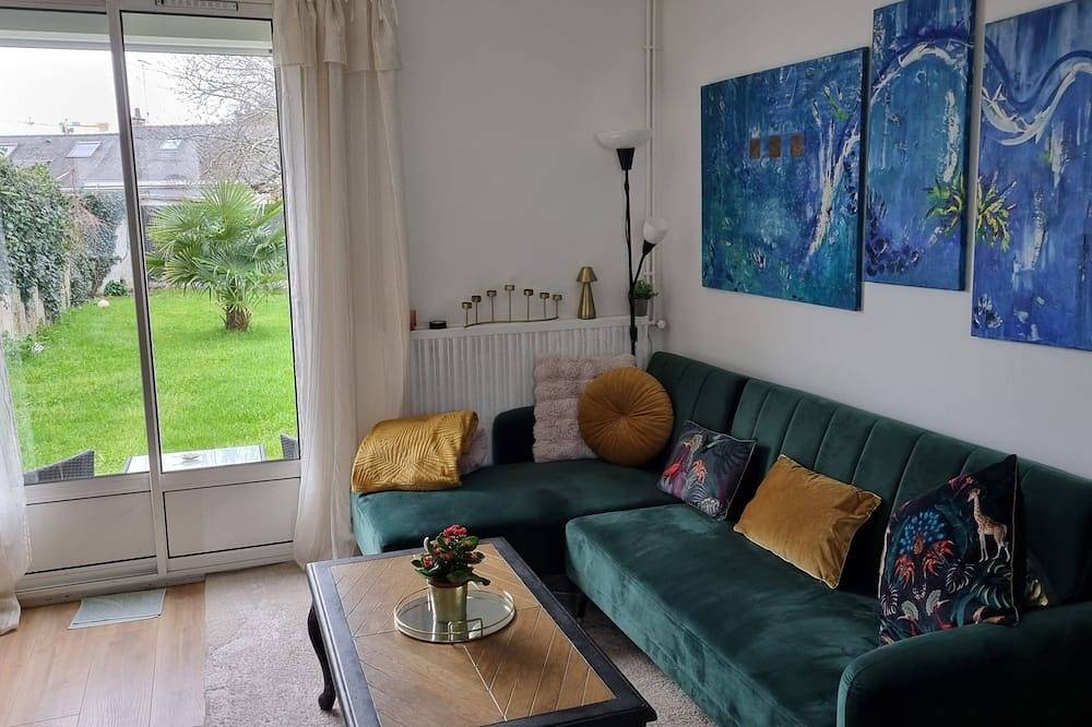 3-bedroom house with enclosed garden 1km from the ocean in Saint-Nazaire, Côte d'Amour
