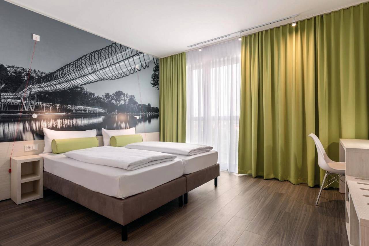 Super8 by Wyndham Oberhausen in Oberhausen, Ruhrgebiet